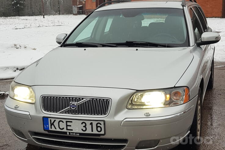 Volvo V70 2 generation [restyling] wagon 5-doors