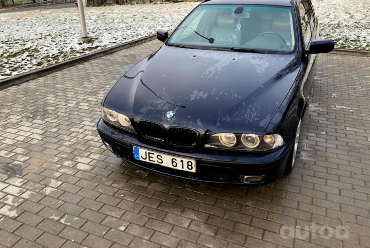 BMW 5 Series E39 Touring wagon