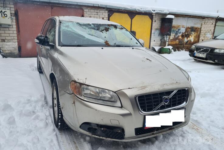 Volvo V70 3 generation wagon