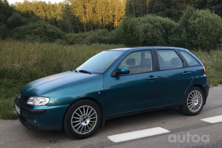SEAT Ibiza 2 generation [restyling] Hatchback
