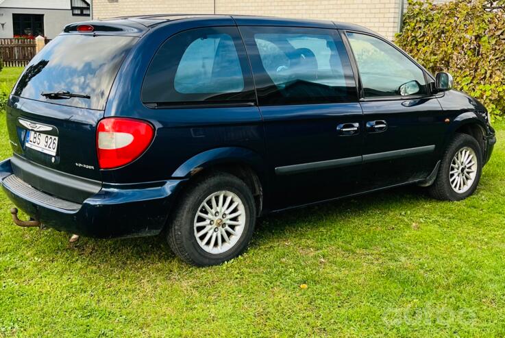 Chrysler Voyager 4 generation [restyling] Minivan