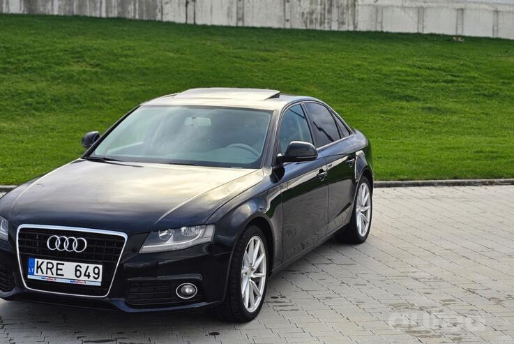 Audi A4 B8/8K Sedan 4-doors