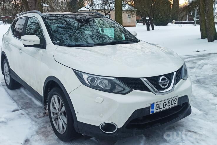 Nissan Qashqai 2 generation Crossover