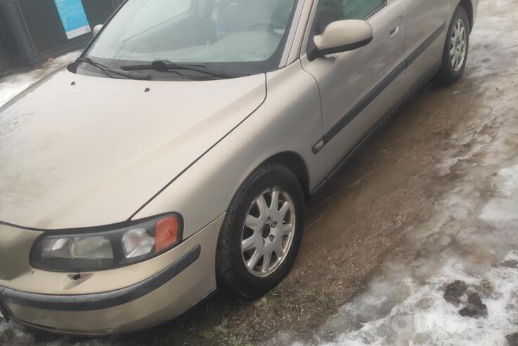Volvo V70 2 generation R wagon 5-doors