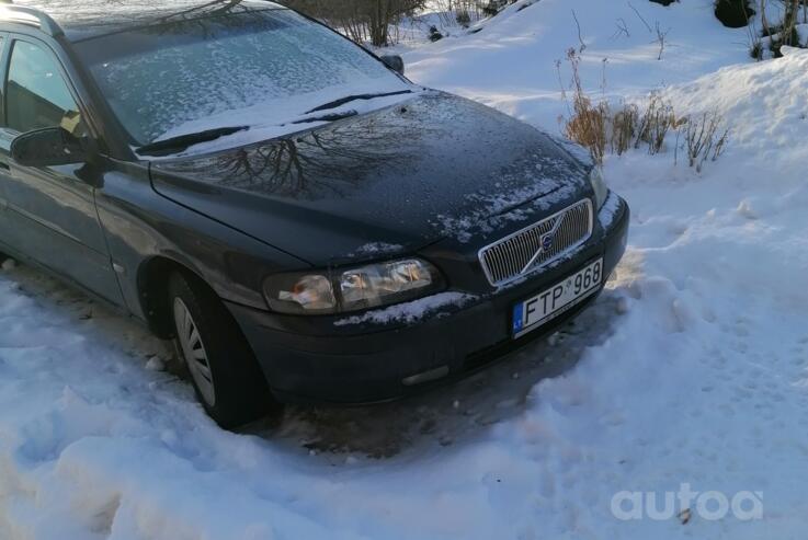 Volvo V70 2 generation R wagon 5-doors