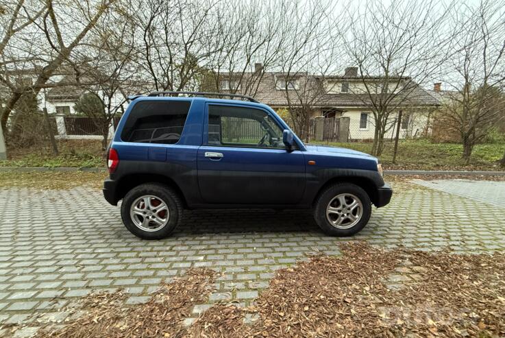 Mitsubishi Pajero Pinin 1 generation SUV 3-doors