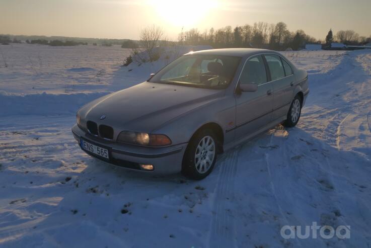 BMW 5 Series E39 Sedan 4-doors