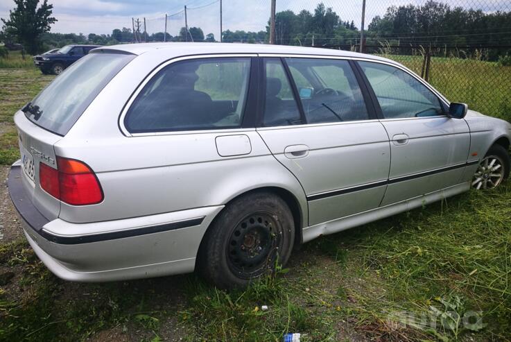 BMW 5 Series E39 Touring wagon