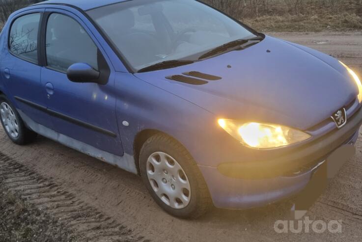 Peugeot 206 1 generation [restyling] Hatchback 5-doors