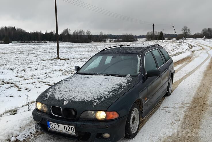 BMW 5 Series E39 Touring wagon