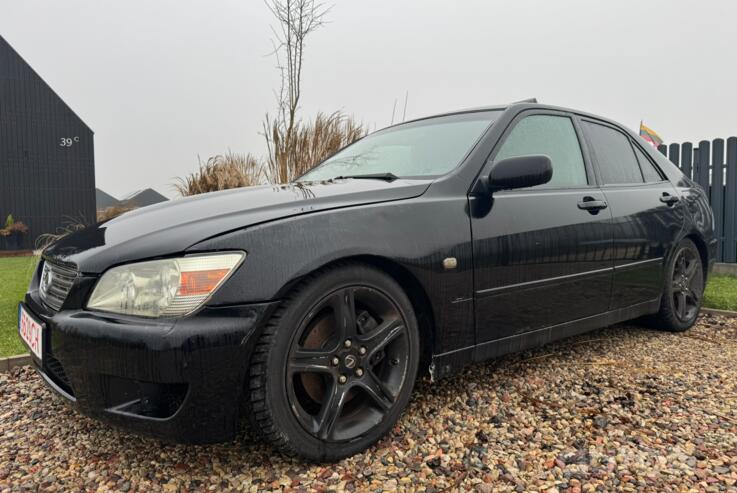 Lexus IS XE10 Sedan