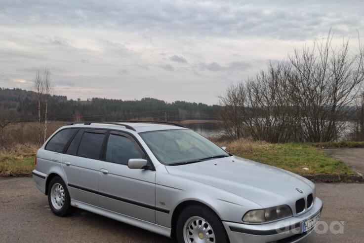 BMW 5 Series E39 Touring wagon