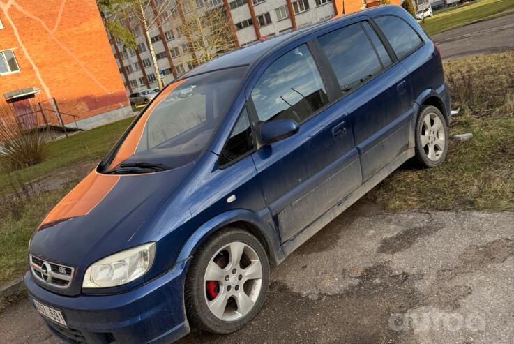 Opel Zafira A [restyling] Minivan 5-doors