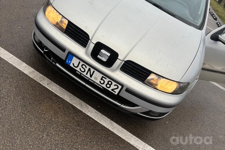 SEAT Toledo 2 generation Sedan