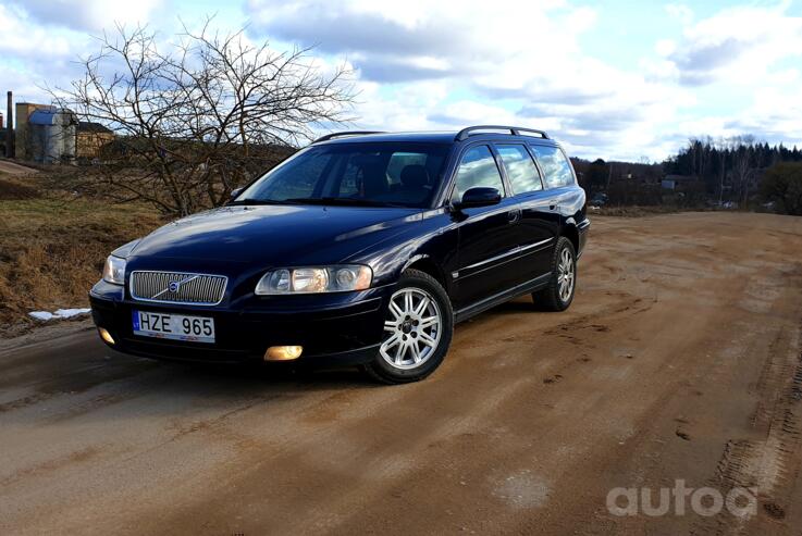Volvo V70 2 generation [restyling] wagon 5-doors