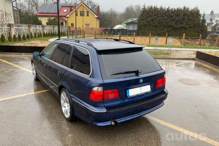 BMW 5 Series E39 Touring wagon