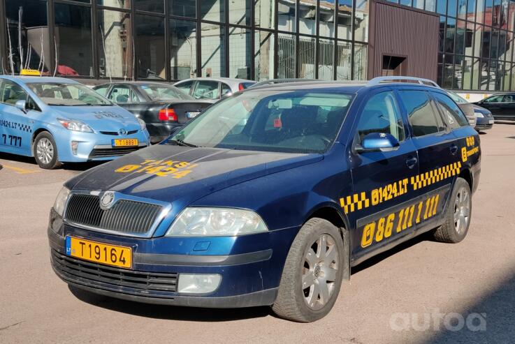Skoda Octavia 2 generation Combi wagon 5-doors