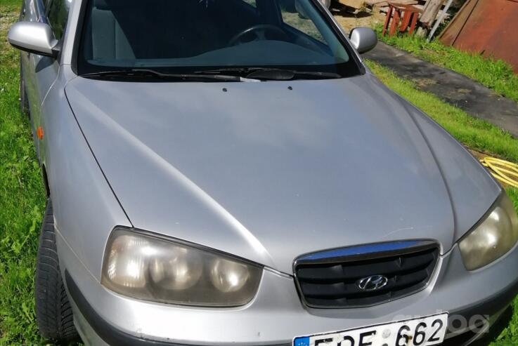 Hyundai Elantra XD Sedan