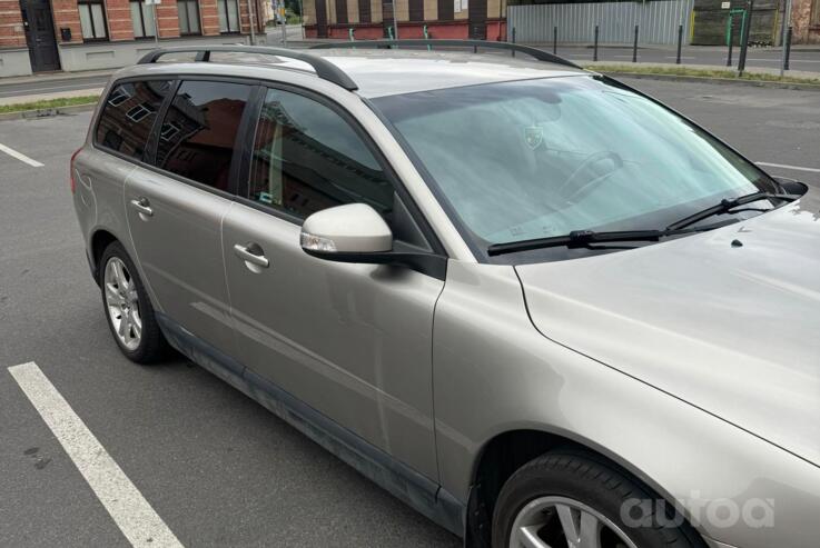 Volvo V70 2 generation [restyling] R wagon 5-doors