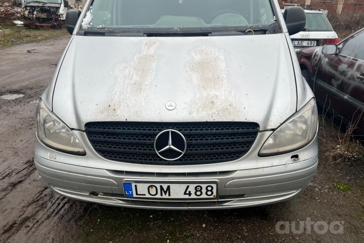 Mercedes-Benz Vito W639 Minivan 4-doors