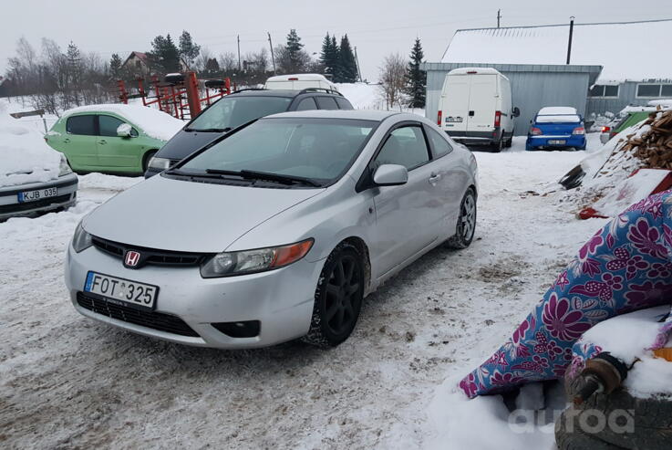 Honda Civic 8 generation Coupe 2-doors