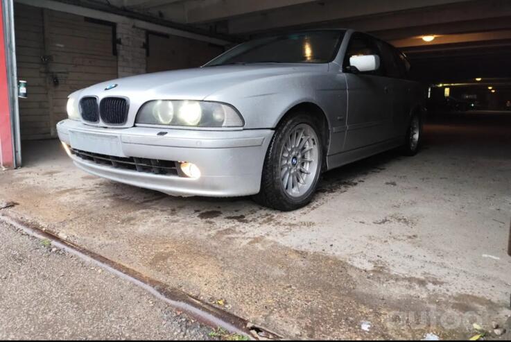 BMW 5 Series E39 Touring wagon