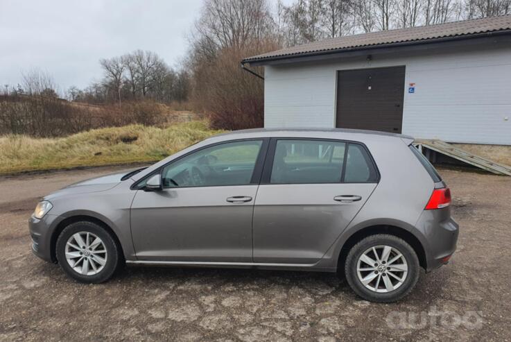 Volkswagen Golf 7 generation Hatchback 5-doors