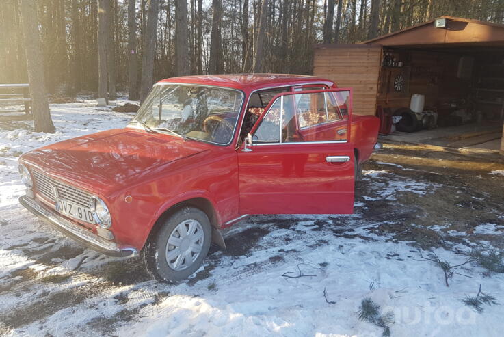 LADA (VAZ) 2103