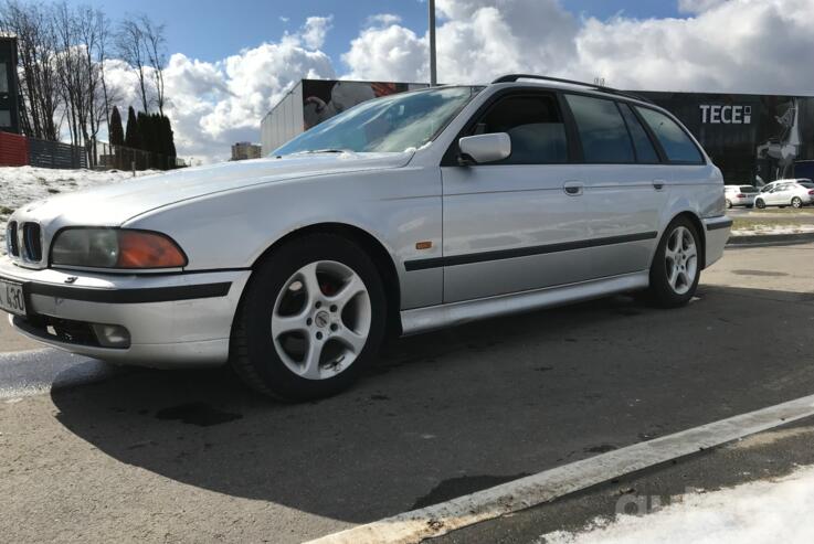 BMW 5 Series E39 Touring wagon