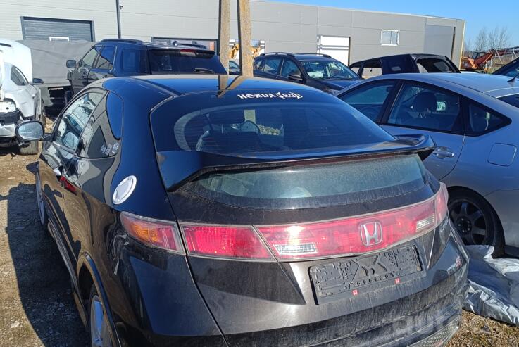 Honda Civic 8 generation Type-S hatchback 3-doors