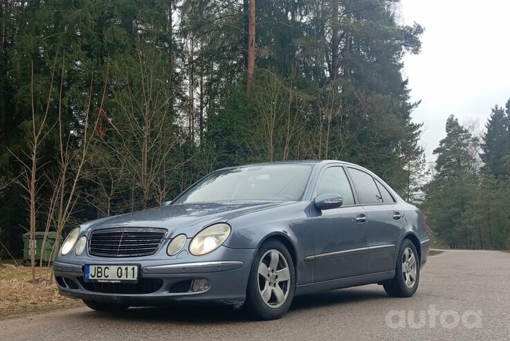 Mercedes-Benz E-Class W211 Sedan