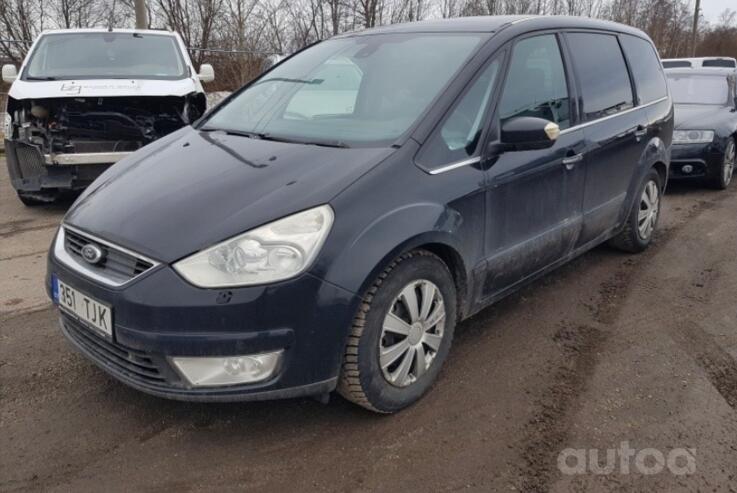 Ford Galaxy 2 generation Minivan