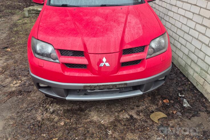 Mitsubishi Outlander 1 generation Crossover