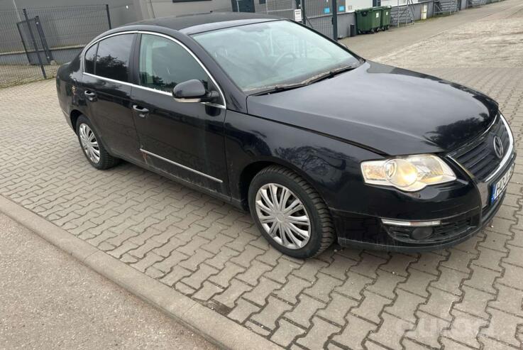 Volkswagen Passat B6 Sedan 4-doors