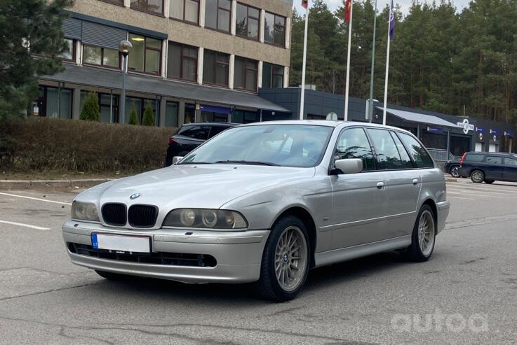 BMW 5 Series E39 Touring wagon