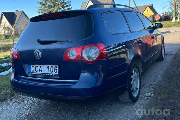 Volkswagen Passat B6 wagon 5-doors