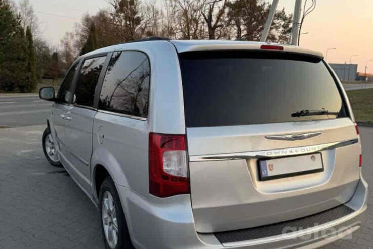 Chrysler Town and Country