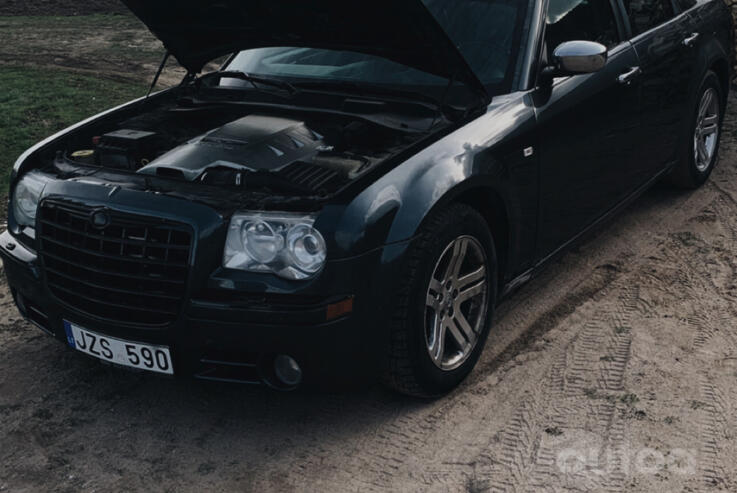 Chrysler 300C 1 generation Sedan 4-doors