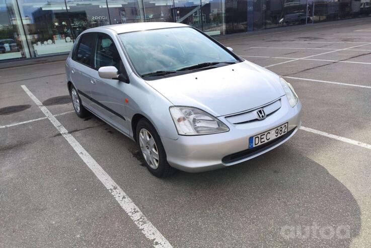 Honda Civic 7 generation Hatchback 5-doors