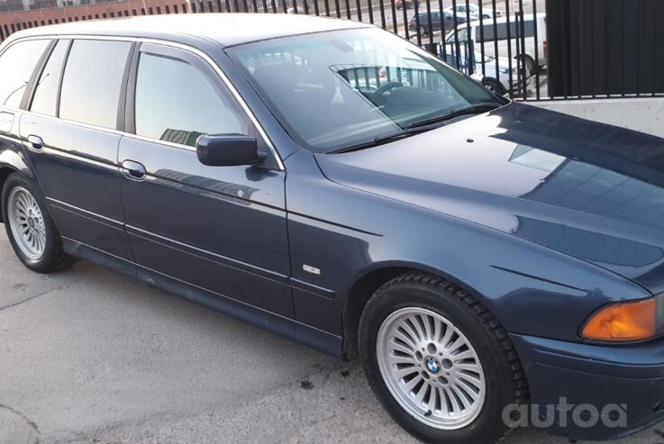 BMW 5 Series E39 Touring wagon