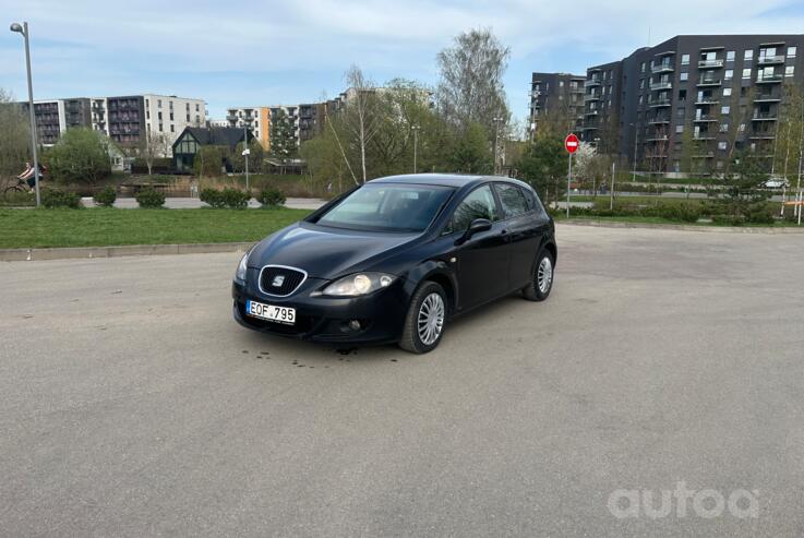 SEAT Leon 2 generation Hatchback 5-doors