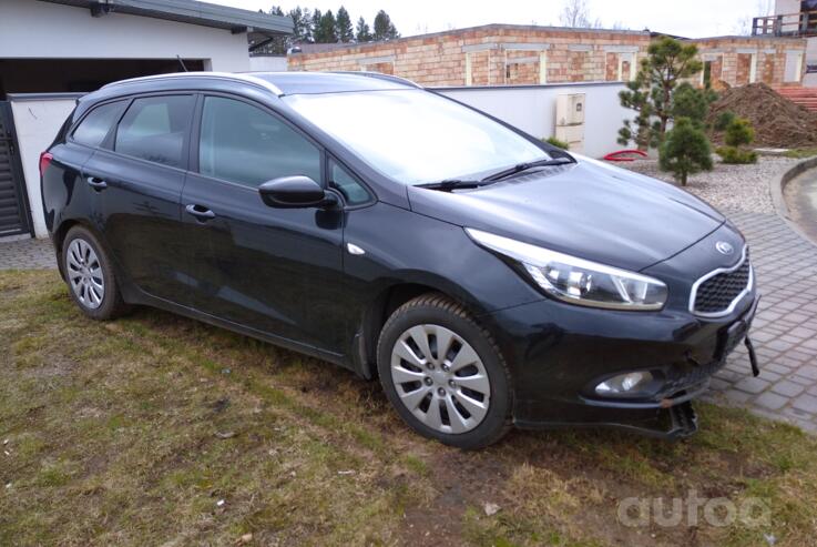 Kia Cee'd 2 generation SW wagon