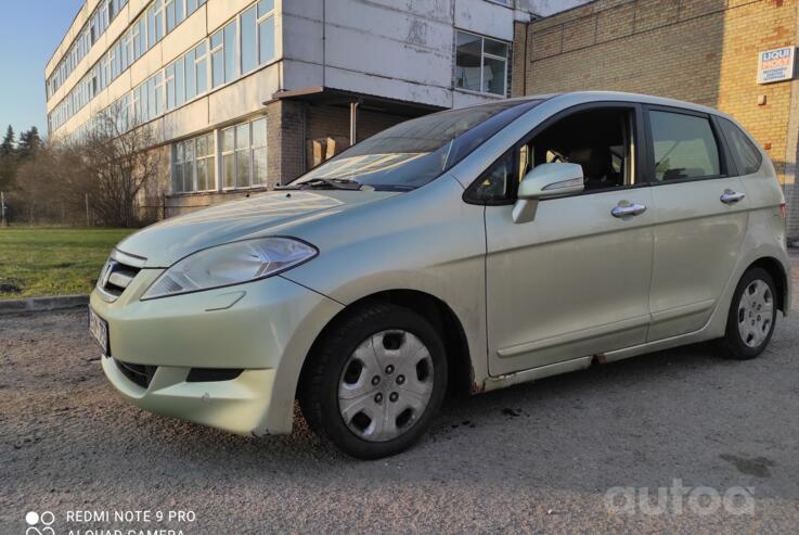 Honda FR-V 1 generation Minivan