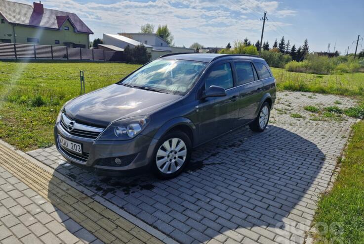 Opel Astra H [restyling]