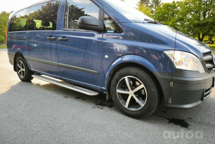 Mercedes-Benz Vito W639 [restyling] Mixto minivan