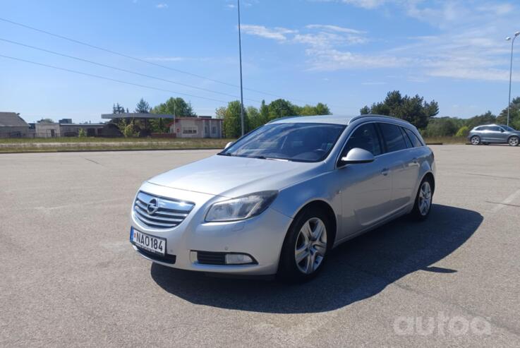 Opel Insignia A Sports Tourer OPC wagon 5-doors
