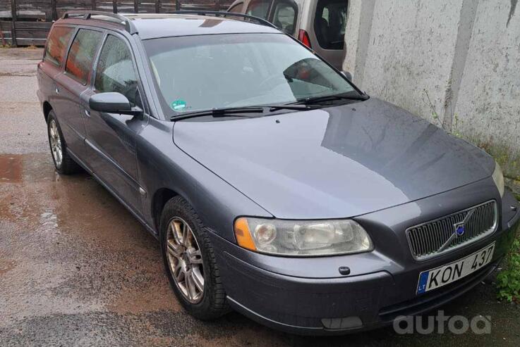 Volvo V70 2 generation [restyling] wagon 5-doors