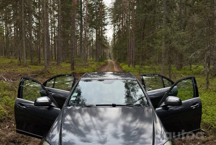 Mercedes-Benz C-Class W204/S204 Sedan