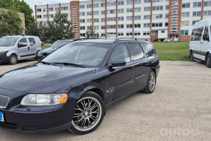 Volvo V70 2 generation [restyling] wagon 5-doors