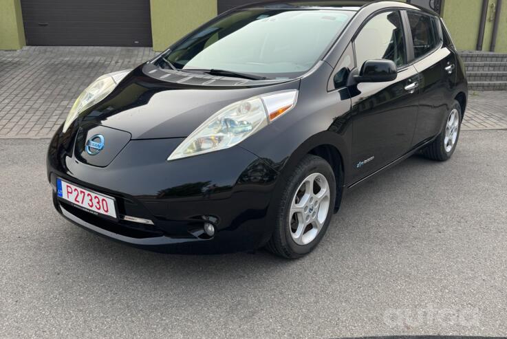 Nissan Leaf 1 generation Hatchback
